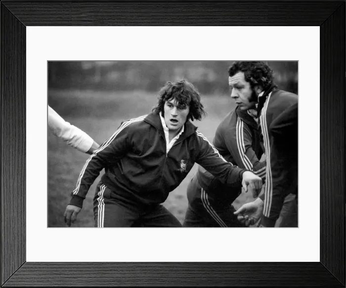 Framed Print : England rugby union team in training. The England rugby union team met at the Harlequins Framed Print : England rugby union team in training. The England rugby union team met at the Harlequins