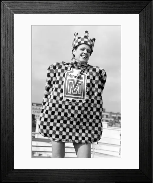 Framed Print : Glamour: Unusual: Humour. Models in Bikinis: Marie-Louise, Vicky Burgoyne, Jenny James Framed Print : Glamour: Unusual: Humour. Models in Bikinis: Marie-Louise, Vicky Burgoyne, Jenny James