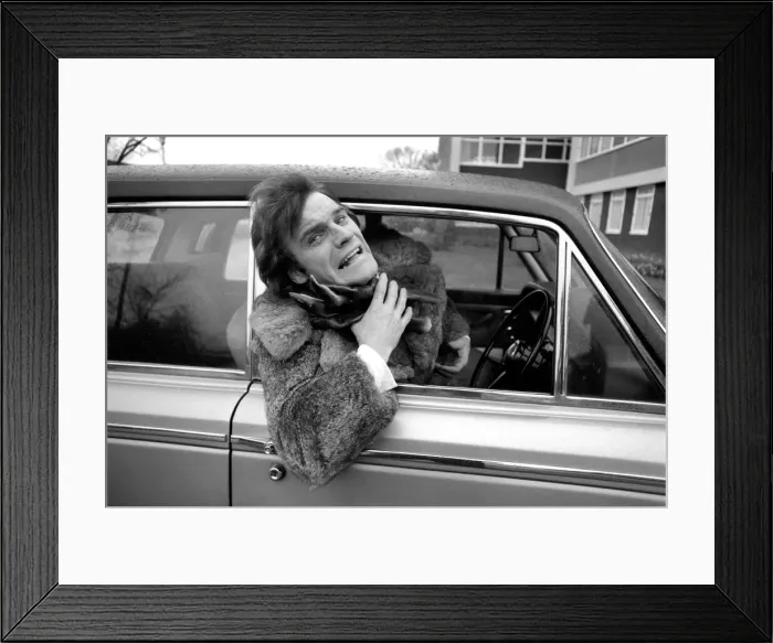 Framed Print : Humour: Comedy: Car: Comedian Freddie Starr. March 1975 75-01555-008 Framed Print : Humour: Comedy: Car: Comedian Freddie Starr. March 1975 75-01555-008
