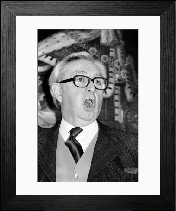Framed Print : Politics: Lord George Brown, Britains former Labour Deputy Prime-minister who is now Framed Print : Politics: Lord George Brown, Britains former Labour Deputy Prime-minister who is now