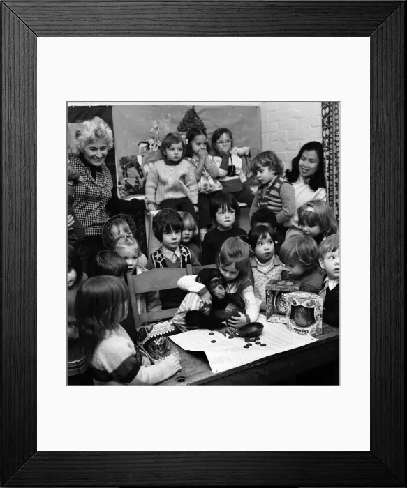Framed Print : Children with Animals  /  Cute: Fred a year old chimp with Suzanne Crawley, 4