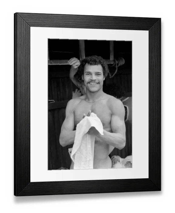 Framed Print : Boxer John Conteh. March 1975 75-01270-002 Framed Print : Boxer John Conteh. March 1975 75-01270-002