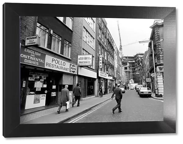 London: Soho Street Scenes. PM 81-01700-004