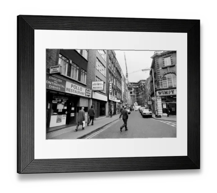 Framed Print : London: Soho Street Scenes. PM 81-01700-004