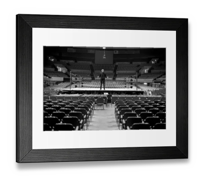 Framed Print : Sport: Boxing: Joe Bugner at Madison Square Gardens, New York. July 1970 70-5842-008 Framed Print : Sport: Boxing: Joe Bugner at Madison Square Gardens, New York. July 1970 70-5842-008