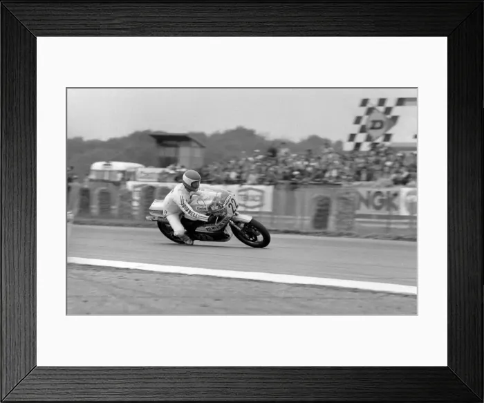 Framed Print : John Player 500 CC Motor Cycle Racing at Silverstone. August 1977 77-04370 Framed Print : John Player 500 CC Motor Cycle Racing at Silverstone. August 1977 77-04370