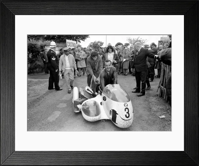 Framed Print : Action. Motorsport. I. O. M. T. T. Racing. 500cc side event in progress