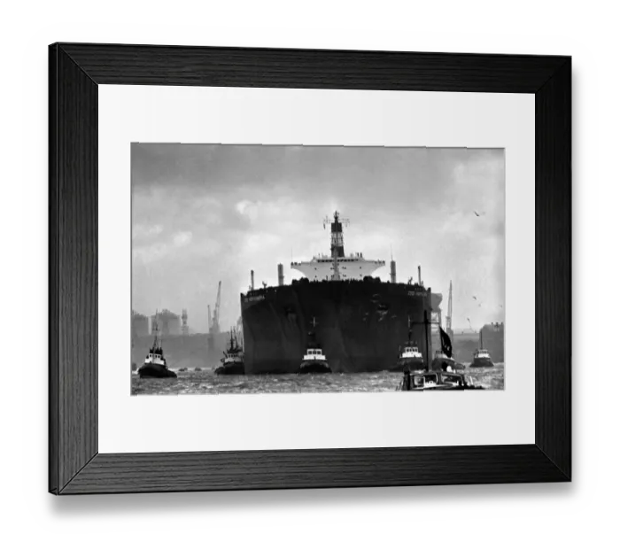 Framed Print : 250, 000 ton tanker. The S. S. iEsso NorthumbriaI a 250, 000 ton tanker built on the Tyne