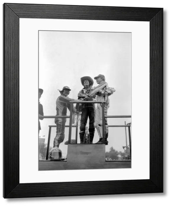 Framed Print : John Player 500 CC Motor Cycle Racing at Silverstone. August 1977 77-04370-010 Framed Print : John Player 500 CC Motor Cycle Racing at Silverstone. August 1977 77-04370-010