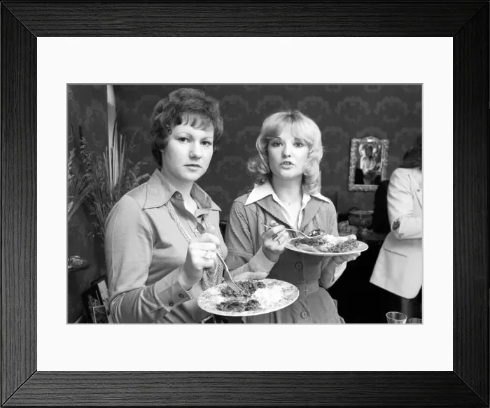 Framed Print : Valerie May and actress Lyn Paul. seen here at the home of Sonia Allison the Daily