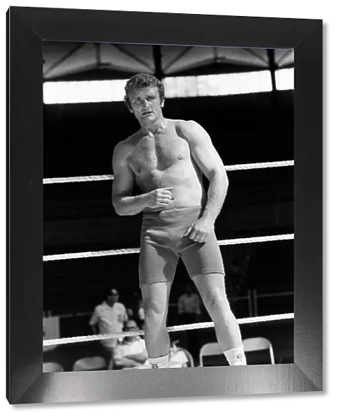 Joe Bugner v. Muhammad Ali in Kuala Lumpar. 29th June 1975 Joe Bugner