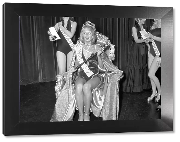The winner Miss Australia. December 1972 72-11295-003