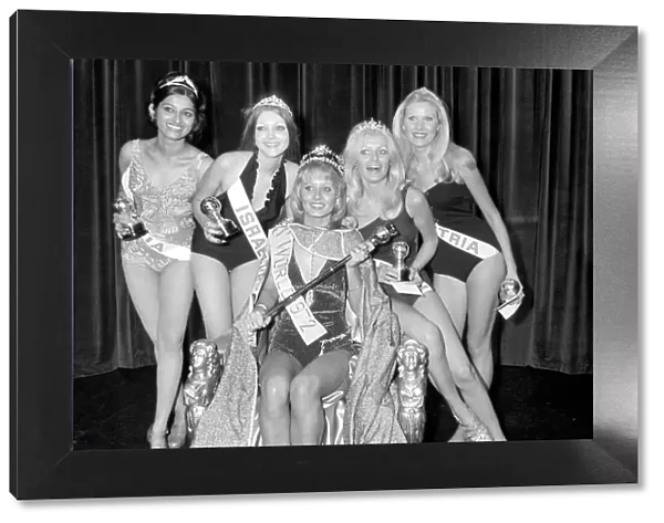 The winner Miss Australia, Belinda Green. December 1972 72-11295-005