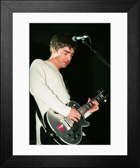 Framed Print : Oasis performing at the Metroradio Arena, Newcastle upon Tyne, United Kingdom Framed Print : Oasis performing at the Metroradio Arena, Newcastle upon Tyne, United Kingdom