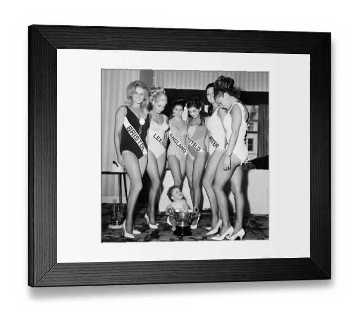 Framed Print : Miss UK and baby of the year 1967. Jennifer Lewis and other contestants