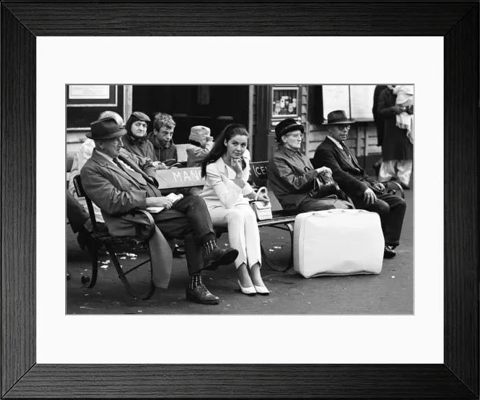 Framed Print : Miss UK 1967. Jennifer Lewis. 22nd August 1967 Framed Print : Miss UK 1967. Jennifer Lewis. 22nd August 1967