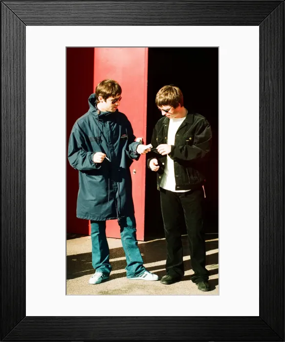 Framed Print : Oasis performing at the Metroradio Arena, Newcastle upon Tyne, United Kingdom Framed Print : Oasis performing at the Metroradio Arena, Newcastle upon Tyne, United Kingdom