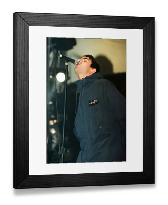 Framed Print : Oasis performing at the Metroradio Arena, Newcastle upon Tyne, United Kingdom Framed Print : Oasis performing at the Metroradio Arena, Newcastle upon Tyne, United Kingdom