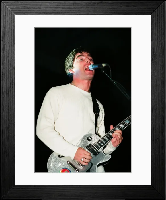 Framed Print : Oasis performing at the Metroradio Arena, Newcastle upon Tyne, United Kingdom Framed Print : Oasis performing at the Metroradio Arena, Newcastle upon Tyne, United Kingdom