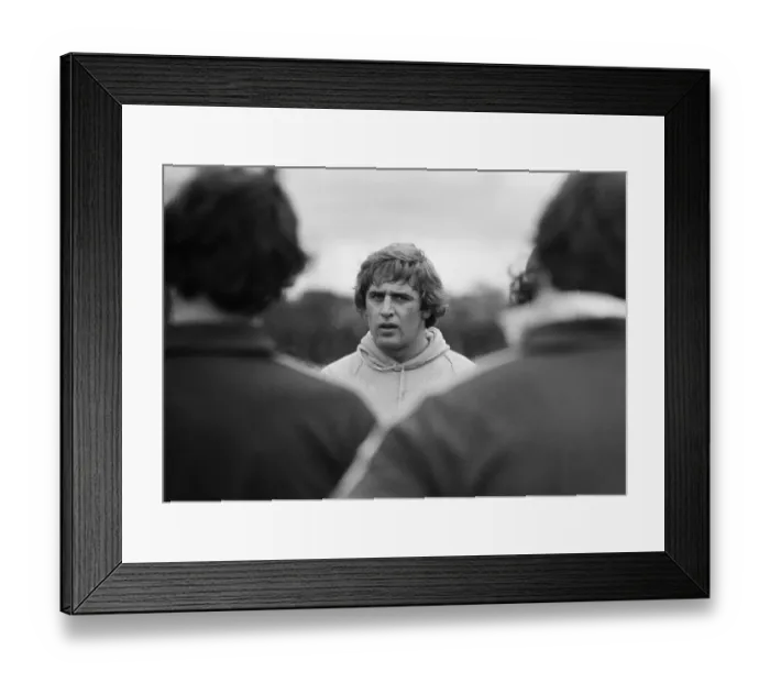 Framed Print : Tony Neary, England rugby player, training with the England rugby team Framed Print : Tony Neary, England rugby player, training with the England rugby team