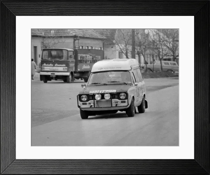 Framed Print : Daily Mirror World Cup Rally April 19th - May 27th 1970
