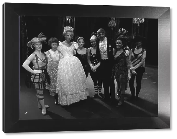 Tommy Steele 1975 Hans Christian Andersen cast of show