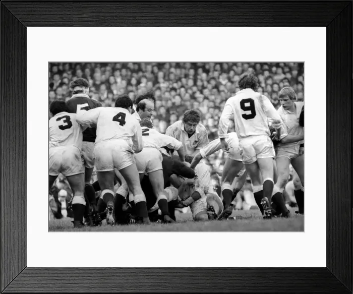 Framed Print : Sport: Rugby Union International: England vs. Scotland at Twickenham. Five Nations action