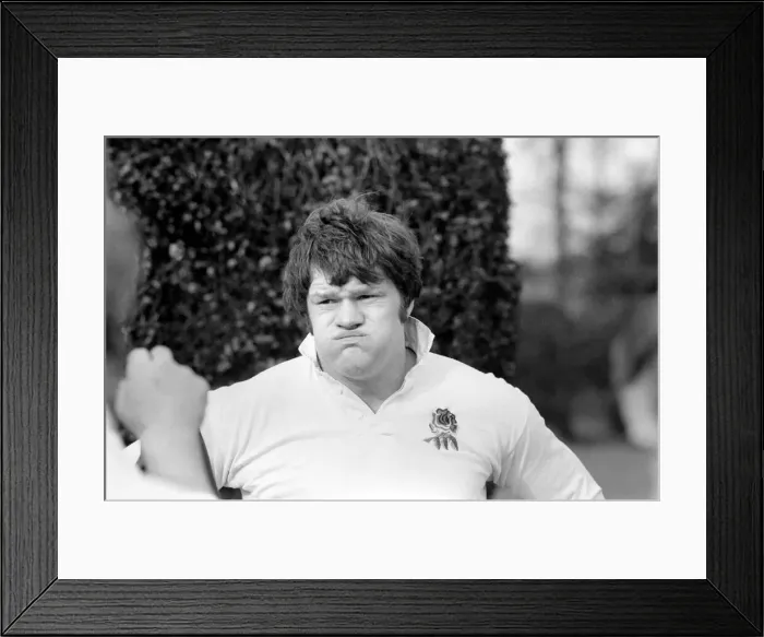 Framed Print : Rugby: England Training at Rorhampton. Facing up to the Irish Framed Print : Rugby: England Training at Rorhampton. Facing up to the Irish