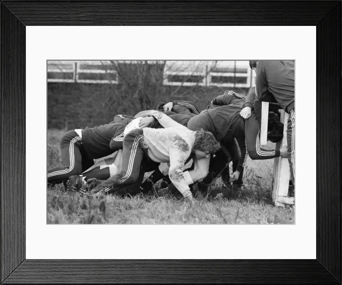 Framed Print : Tony Neary, England rugby player, training with the England rugby team Framed Print : Tony Neary, England rugby player, training with the England rugby team