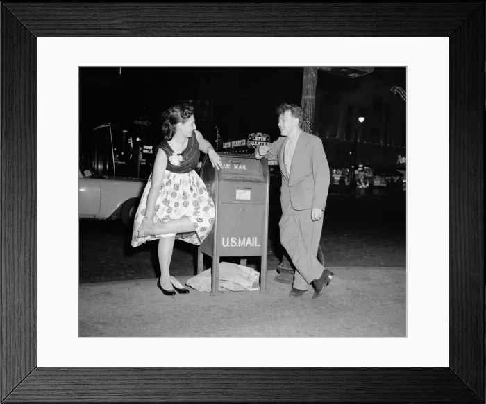 Framed Print : Keith Waterhouse Daily Mirror Newspaper Columnist, spends an evening in Times Square New Framed Print : Keith Waterhouse Daily Mirror Newspaper Columnist, spends an evening in Times Square New