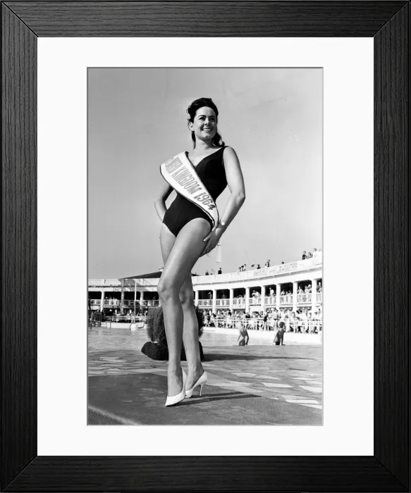 Framed Print : Miss UK contest 1964, Blackpools Open Air Bath 3rd September 1964