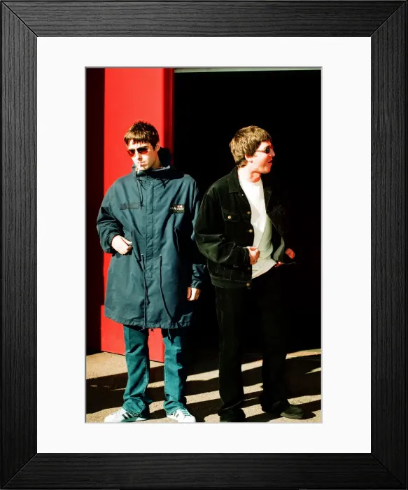 Framed Print : Oasis performing at the Metroradio Arena, Newcastle upon Tyne, United Kingdom Framed Print : Oasis performing at the Metroradio Arena, Newcastle upon Tyne, United Kingdom