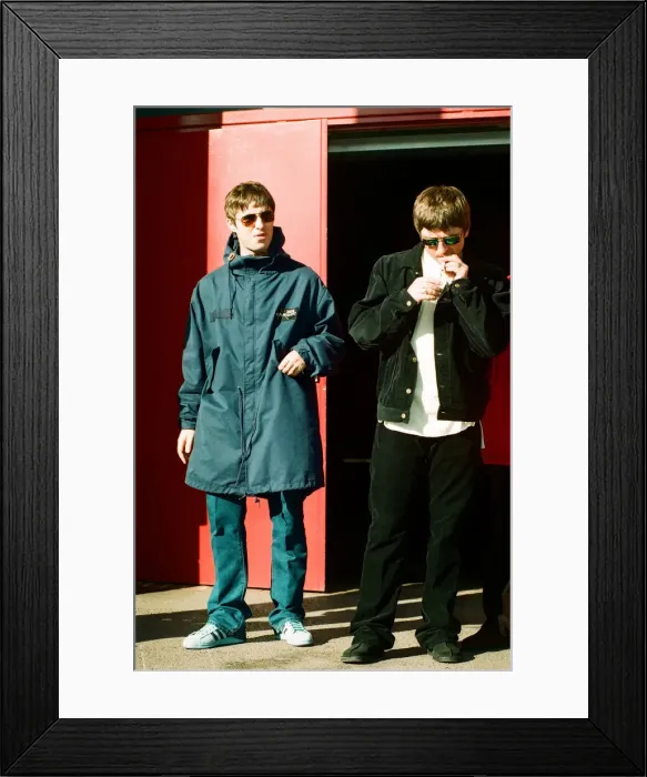 Framed Print : Oasis performing at the Metroradio Arena, Newcastle upon Tyne, United Kingdom Framed Print : Oasis performing at the Metroradio Arena, Newcastle upon Tyne, United Kingdom
