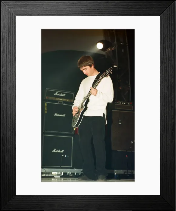 Framed Print : Oasis performing at the Metroradio Arena, Newcastle upon Tyne, United Kingdom Framed Print : Oasis performing at the Metroradio Arena, Newcastle upon Tyne, United Kingdom