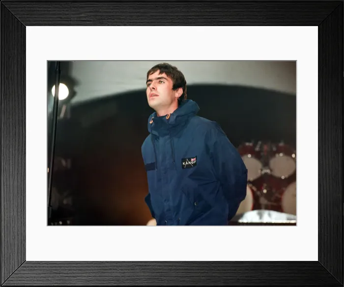 Framed Print : Oasis performing at the Metroradio Arena, Newcastle upon Tyne, United Kingdom Framed Print : Oasis performing at the Metroradio Arena, Newcastle upon Tyne, United Kingdom
