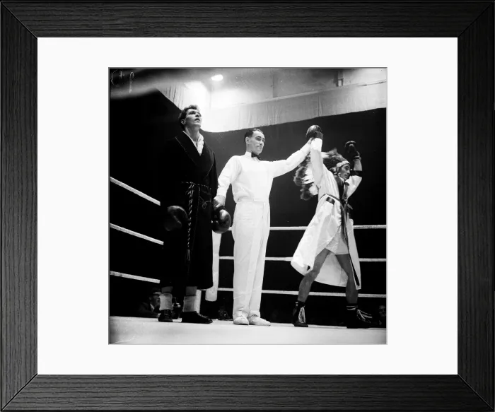 Framed Print : Amateur boxing match between the USA and England at Wembley