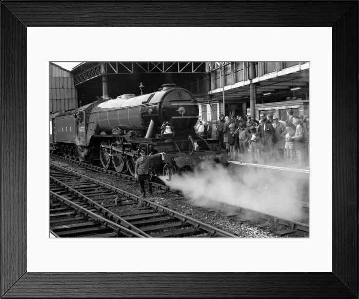 Framed Print : Initially successful, PeglerOs US backers later withdrew