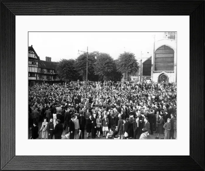 Framed Print : Outstanding VE Day scenes in Coventry were preserved for records of history by an