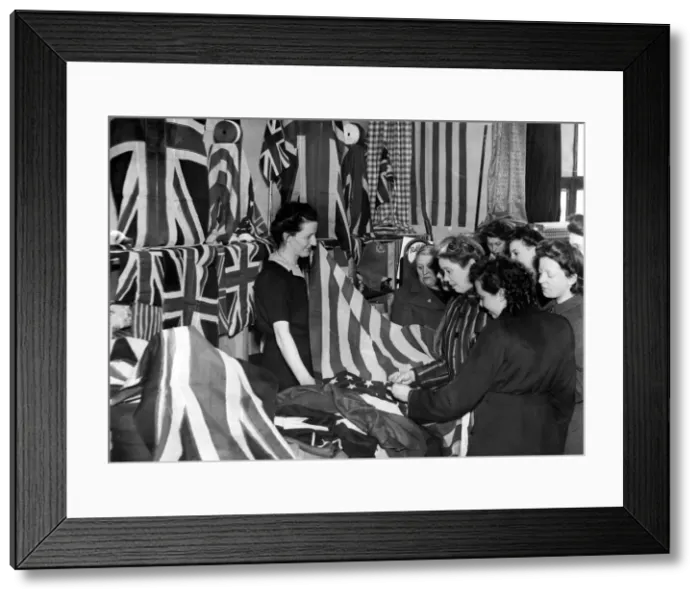 Framed Print : With the approach of victory Coventry people are preparing for peace celebrations Framed Print : With the approach of victory Coventry people are preparing for peace celebrations