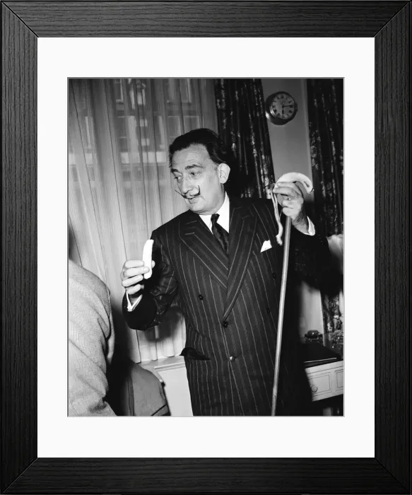 Framed Print : Artist Salvador Dali who recently arrived in the UK, to promote his authorised biography Framed Print : Artist Salvador Dali who recently arrived in the UK, to promote his authorised biography
