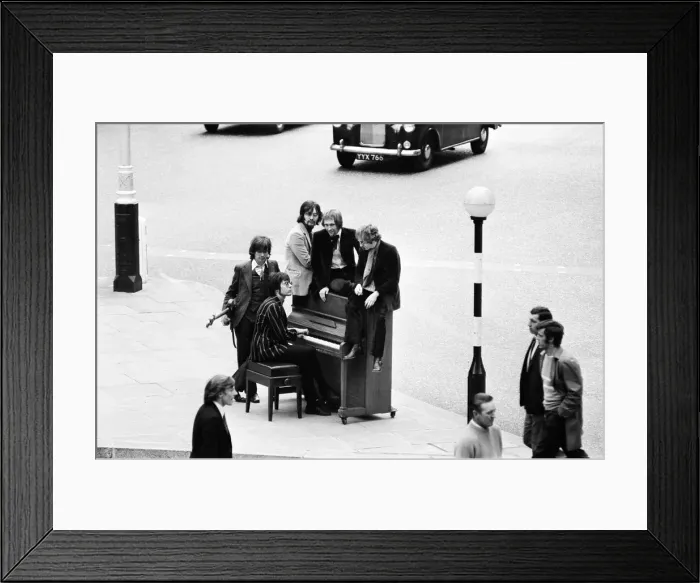Framed Print : Manfred Mann seen here performing for the last time in public in central London Framed Print : Manfred Mann seen here performing for the last time in public in central London