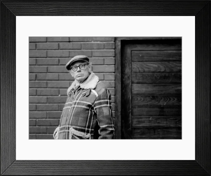 Framed Print : Pensioners: The elderly of Birmingham out and about shopping. March 1981 PM 81-01149-003 Framed Print : Pensioners: The elderly of Birmingham out and about shopping. March 1981 PM 81-01149-003