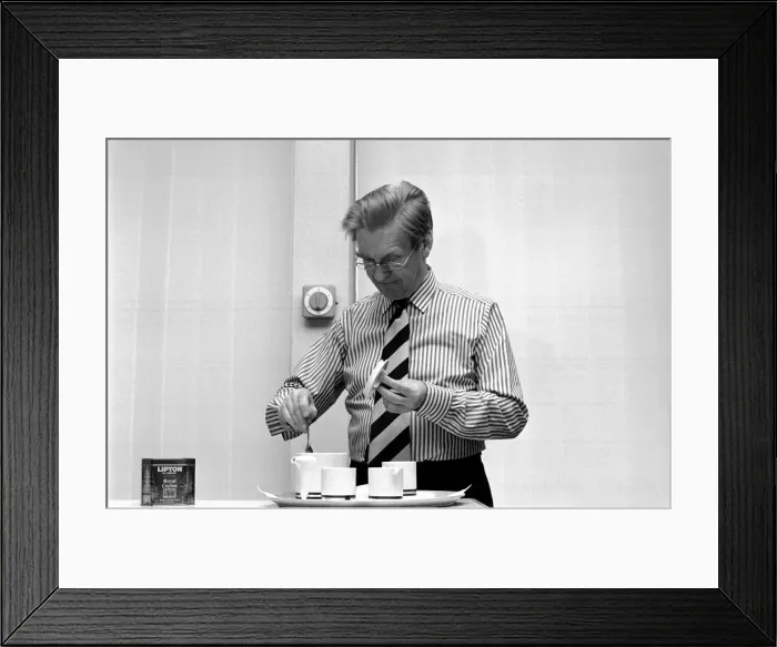 Framed Print : Drink: Tea: Tea expert Bill Edge of Liptons Tea Framed Print : Drink: Tea: Tea expert Bill Edge of Liptons Tea