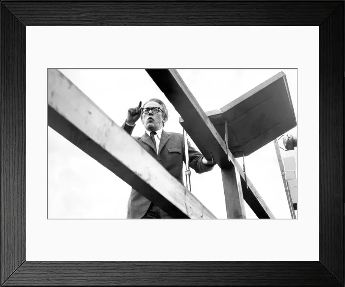 Framed Print : Durham Miners Gala - Michael Foot gives a speech at the gala Framed Print : Durham Miners Gala - Michael Foot gives a speech at the gala