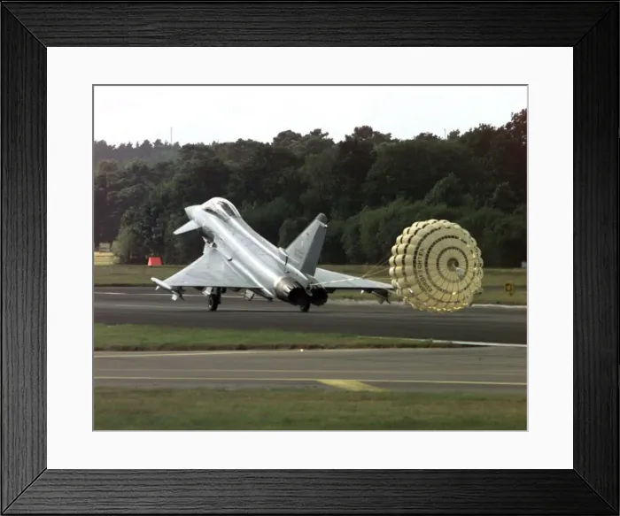 Framed Print : Typhoon Eurofighter lands at Farnborough Air Show. 7th September 1998