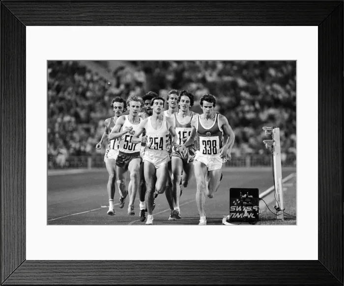 Framed Print : Mens 1500 metres Semi Final Heats at the 1980 Summer Olympics in Moscow 31st July 1980