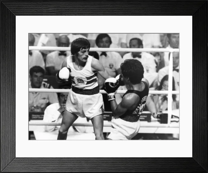 Framed Print : Olympic Games 1976 Pat Cowdell of Great Britain beats Raymondo Fortaleza of