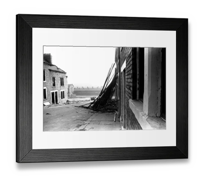 Framed Print : Picture of the demolition of derelict housing in the Scotswood Road area of Newcastle 14