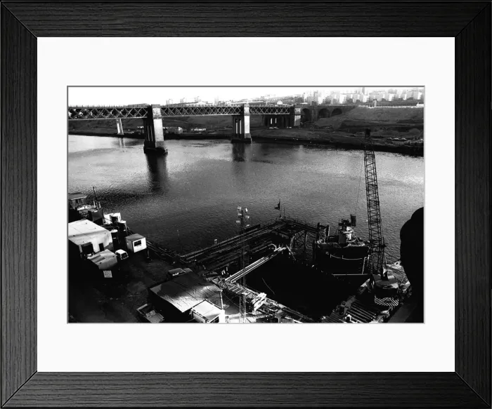 Framed Print : The construction of the new Redheugh Bridge across the River Tyne in Newcastle 12 January Framed Print : The construction of the new Redheugh Bridge across the River Tyne in Newcastle 12 January