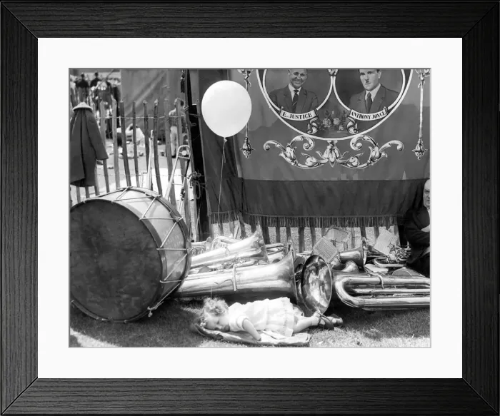Framed Print : Durham Miners Gala - Maureen Critchley of South Shields has a rest after the exhausting Framed Print : Durham Miners Gala - Maureen Critchley of South Shields has a rest after the exhausting